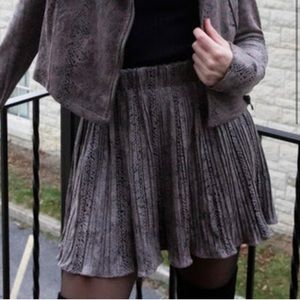 She + Sky Black Snake Print Skirt, Size Small